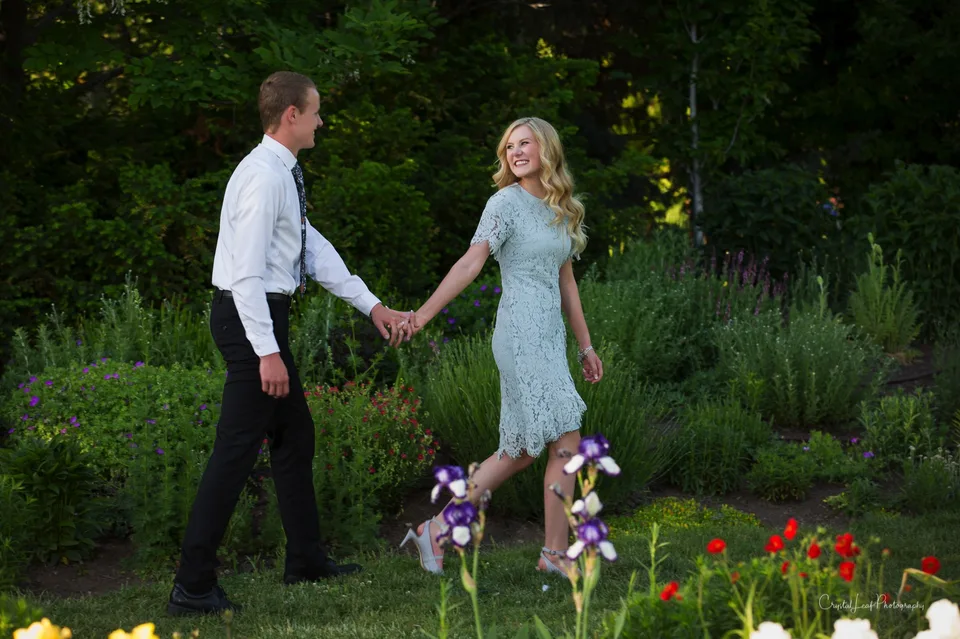 Engagement photography by Crystal Leaf Photography, North Ogden, Utah